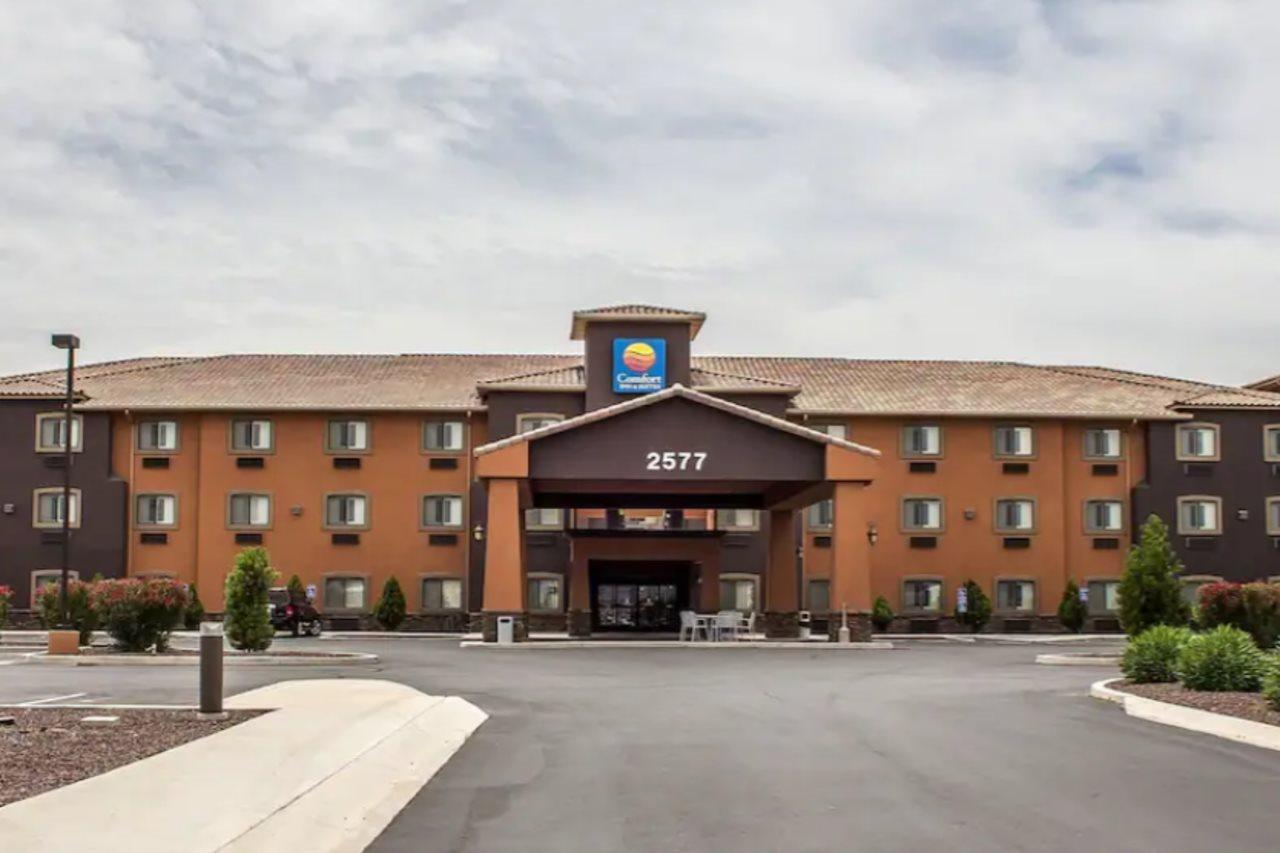 Comfort Inn And Suites Thatcher Bagian luar foto