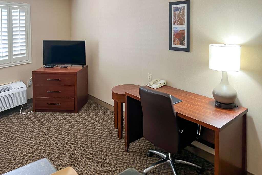 Comfort Inn And Suites Thatcher Ruang foto