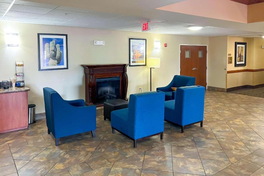 Comfort Inn And Suites Thatcher Bagian luar foto