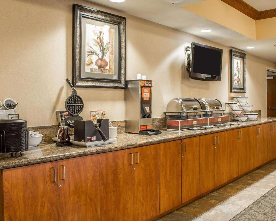 Comfort Inn And Suites Thatcher Bagian luar foto