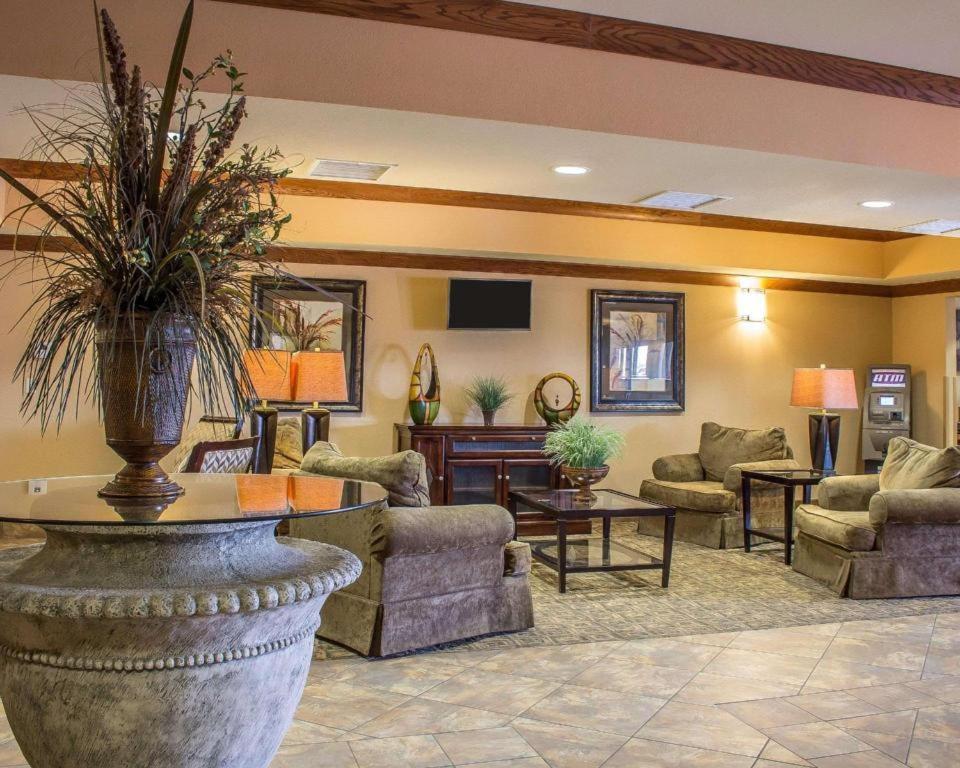Comfort Inn And Suites Thatcher Bagian luar foto