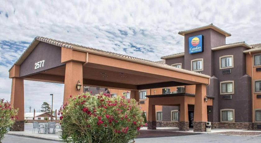 Comfort Inn And Suites Thatcher Bagian luar foto