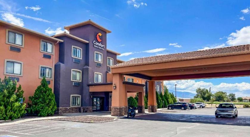 Comfort Inn And Suites Thatcher Bagian luar foto